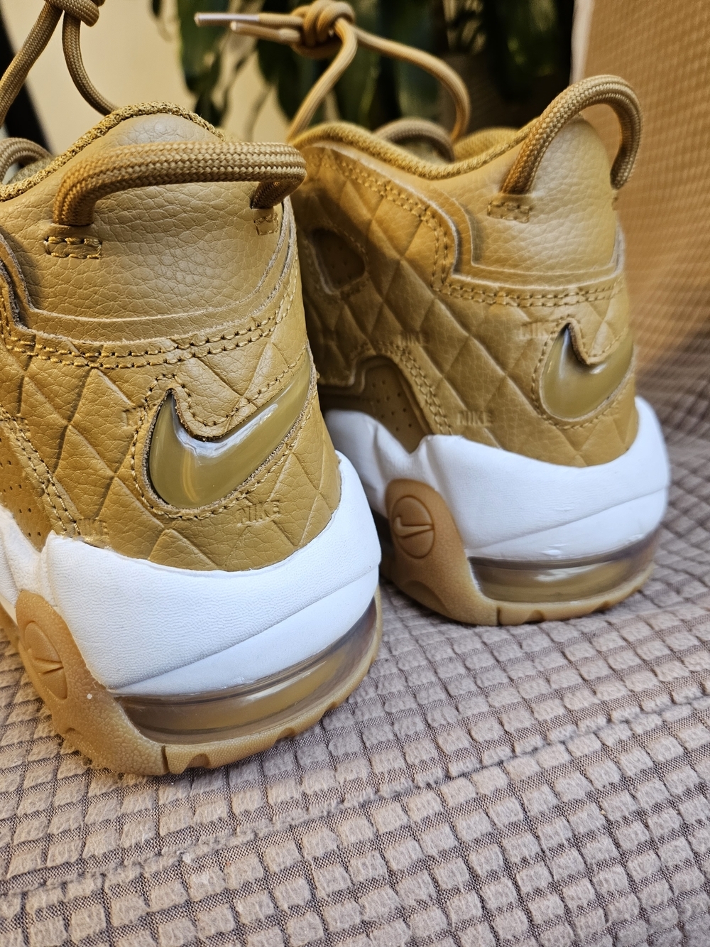 Nike Air More Uptempo Wheat Quilted (W) - Picture 8 of 16